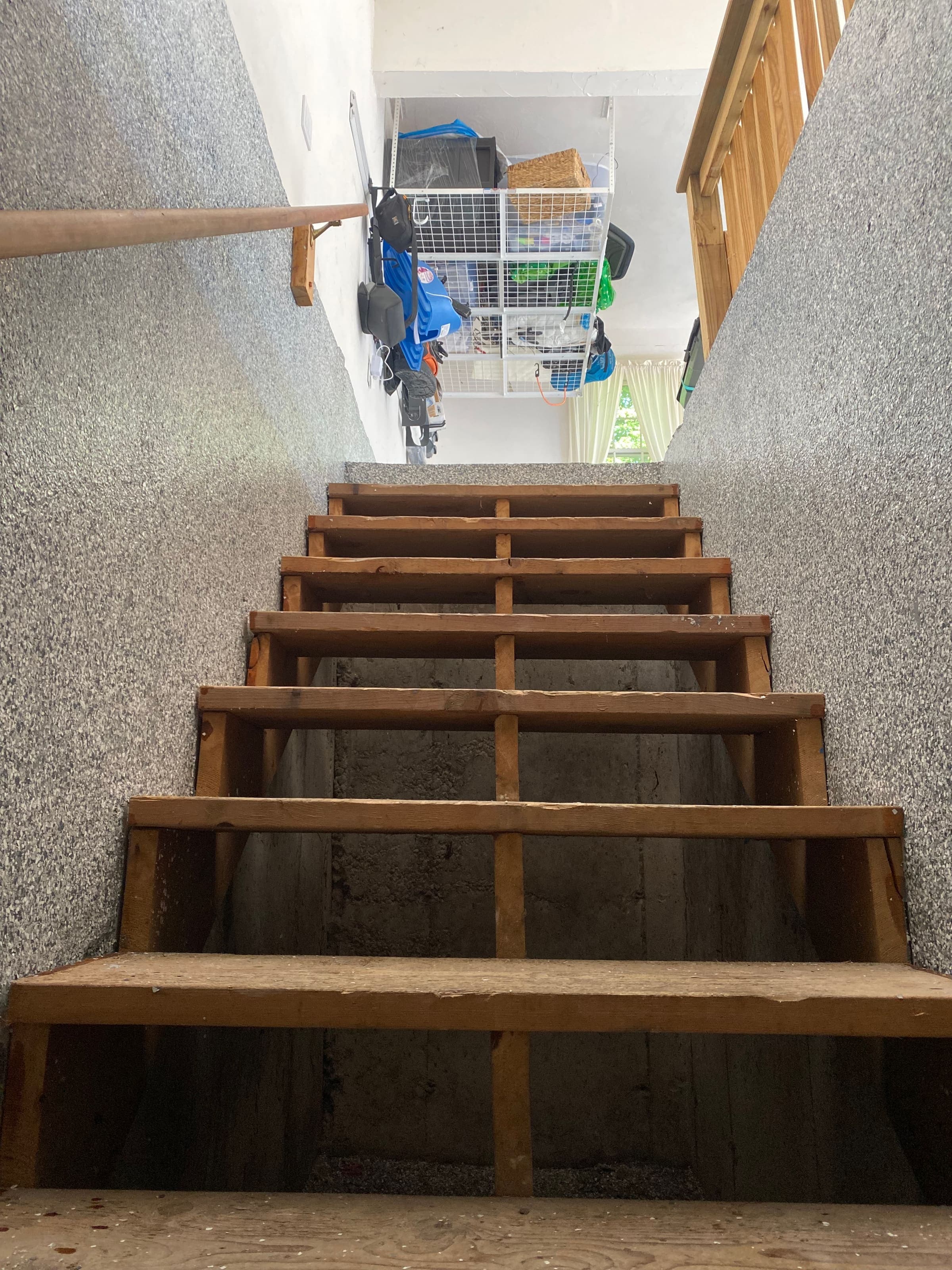Flake epoxy stairs with wood treads